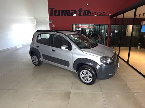 FIAT UNO 1.4 WAY 8V FLEX 4P MANUAL FIAT UNO 1.4 WAY 8V FLEX 4P MANUAL